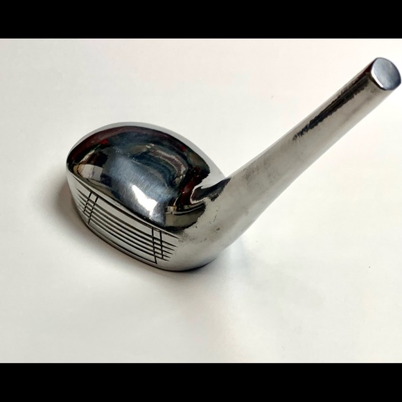Golf Club Silver Tone Paper Weight
Office Golf Decor 
Weighs 1 oz 9 grams - Picture 6 of 8